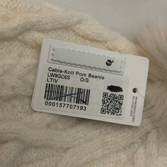 Lululemon Women\'s Alpaca Wool-Blend Cable-Knit Pom Beanie Light Ivory